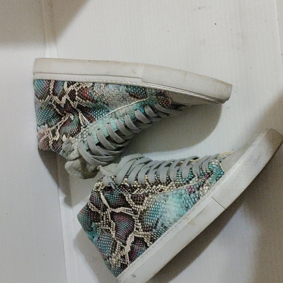 P448 Pastel Rainbow Snake Print Sneakers 38 - Picture 2 of 11